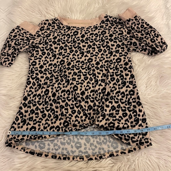 Leopard print | Top - Picture 6 of 16